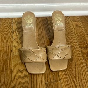Gentle used - Vince Camuto - mule heel - nude - size 8.5